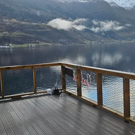 Hardanger Fjordblikk アパート *